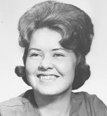 Caroline Isom's Instagram, Twitter & Facebook