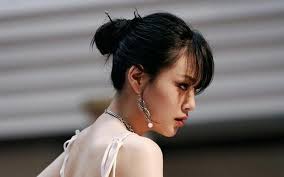 Nữ ca sĩ bị chỉ trích vì phát hành MV thô tục