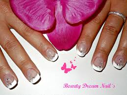 Diese farbkombination ist klassisch in allen. Beauty Lounge Lassen Sie Ihre Schonheit Unsere Sorge Sein Nagelstudio Und Schonheitssalon Traunstein Nagel