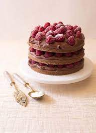 layer cake au chocolat tonka et framboises gateau a etages recette chocolat framboise gateau a etage cake chocolat