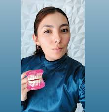Dra. Daniela Valencia Consultorio Dental