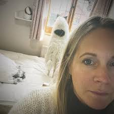 Cotmandene Crescent, St Paul's Cray 1986 and 2021. My childhood shopping  centre. It's nice that not much has changed. 黒風原