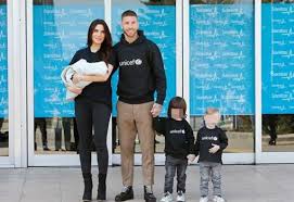 Maybe you would like to learn more about one of these? Sergio Ramos Y Pilar Rubio Presentan A Su Tercer Hijo Alejandro