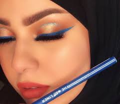 عـ لا المـ وسوي On Instagram كنت أنتظ رك كمن ينتظر الشمس تضيء له ما حوله ايلاينر ازرق من بيو Beyu Iraq متت عليه مات يجنن لمسة مختلفة