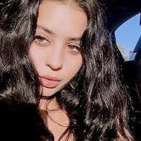 Simone Sparks's Instagram, Twitter & Facebook