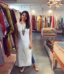 See more ideas about kurti designs, clothes for women, kurta designs. 16 Different Ways To Wear Kurtis With Jeans For Women