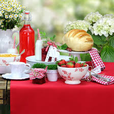 Gedeckter Gartentisch Gartentischdecke Von Sander Gartentischdecke Mitteldecke Tisch