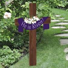 An outdoor dining area needn't be right outside your back door. 350 Best Outdoor Easter Decorations Ideas Easter Decorations Easter Crafts Easter