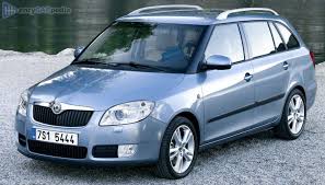 On this page we have collected some information and photos of all specifications 2008 skoda fabia. Skoda Fabia Combi 1 4 16v 86 Tech Specs Top Speed Power Mpg All 2008 2010