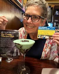 Patti Kitchin's Instagram, Twitter & Facebook