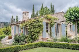 A Callian France Venez Decouvrir Le Charme De La Provence Dans Cette Maisonnette Au Pied Des Vignes Et French Country House Exterior Renovation French Villa