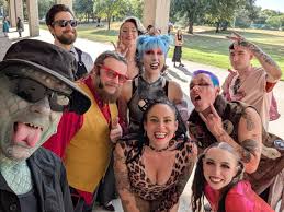 The @worldodditiesexpo was a wonderful day full of friends ...