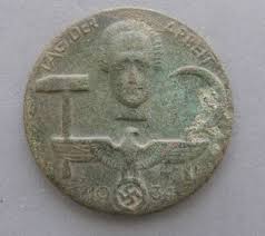 Mai als tag der arbeit. Odznaka Majowa Dzien Pracy W Muzeum Ziemi Kozielskiej I Slaska Opolskiego W Organizacji W Myvimu Com