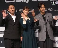 Ma dong seok (born lee dong seok) is a south korean actor best known for his roles in the neighbor, nameless gangster, the. Ma Dong Seok Height Weight Age Girlfriend Family Facts Biography
