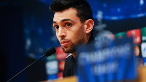 Even a star about to leave Europe, Pastore is lured by China's millions