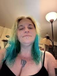 Hi all! I just wanted to introduce myself and share a photo taken of me and  my family!