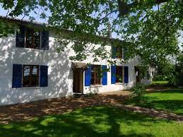 epingle sur maison de campagne