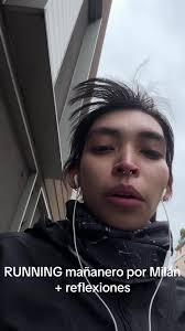 Acompáñame a mi segundo running en Milán a 7 grados C más mis reflexiones  de la ciudad, si quieres, no es de a fuerza 🤐 #fyp #run #running  #runningera #runtok #runner #milano #model