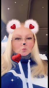 Tabatha Mitchell's Instagram, Twitter & Facebook