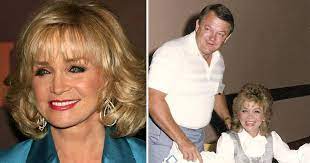 Country music legend barbara mandrell's former estate has been transformed into a mandrell's former retreat is located in whites creek, tennessee, and features a hotel, the natchez hill winery, and the fontanel records music venue. Barbara Mandrell Met Her Husband When She Was Just 14 Now Shares The Secret To Their Happy And Lasting Relationship