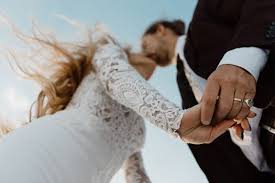 40 Creative Romantic Wedding Photography Ideas Page 11 Of 45 Romantic Wedding Photography Wedding Photo Inspiration Wedding Photos