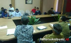 Apakah sobat sedang mencari pekerjaan di area sukabumi minggu ini? Pemda Kabupaten Sukabumi Seolah Abaikan Keputusan Mahkamah Konstitusi Terkait Pt Scg