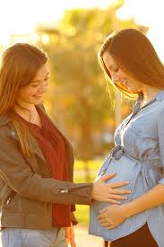 Il se contentait de recevoir leur serment oralement. Toucher Le Ventre D Une Femme Enceinte Porterait Malheur