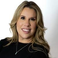 Jennifer Guinn's Instagram, Twitter & Facebook