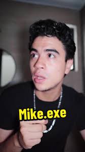 Beso De Mike Exe Y Trolli Exe