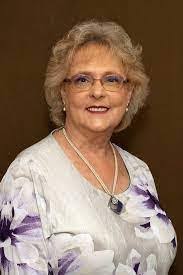 Sharon Kunsman's Instagram, Twitter & Facebook