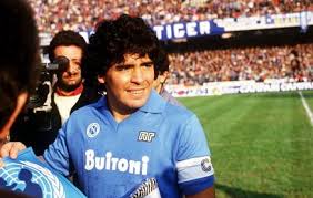 Gattuso to meet osimhen after napoli striker apologises for attending lagos party. Hipster Corner Maradona S Napoli