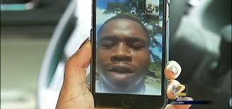 Crew of cell phone thieves target college students