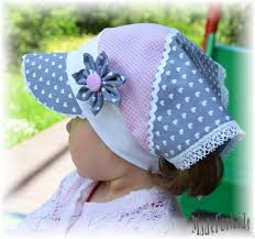 Praktisches Kopftuch Mit Schild Als Nutzliche Kopfbedeckung Im Sommer Und Susses Accesoire Eine Stoffblume I Schnittmuster Mutze Kopftuch Nahen Baby Kopftuch
