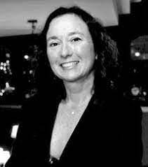 Kelly Leggio's Instagram, Twitter & Facebook