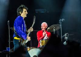 Tutaj znajdziesz hity rockowych zespołów, które debiutowały w ciągu ostatnich kilkudziesięciu latach, takich jak the beatles czy the rolling stones. Ylrwore7fs1dgm
