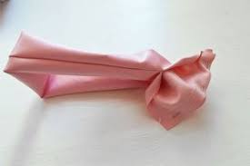 Biasanya para penjahit menggunakan 2 sampai 3 jenis sepatu jahit yang berbeda. Diy Tutorial Membuat Ikat Rambut Scrunchie Dari Bahan Kain