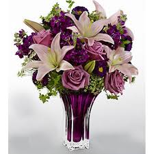 The Garden Terrace Bouquet By Vera Wang You Ll Understand Why The World Flocks To Vera Wang Best Flower Delivery Same Day Flower Delivery Mothers Day Flowers