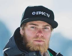 Passo Pordoi, il maestro di sci Etienne Bernard travolto e ucciso da una  valanga- Corriere.it