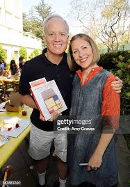 22 Photos & High Res Pictures