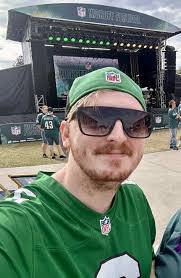 Tony Stanfill's Instagram, Twitter & Facebook