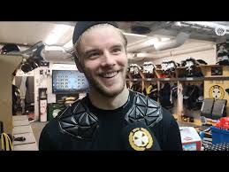 Discover samuel ersson net worth, biography, age, height, dating, wiki. Intervju Med Samuel Ersson Och Show Fran Johan Alcen Se Segerfirandet Efter Malmomatchen Youtube