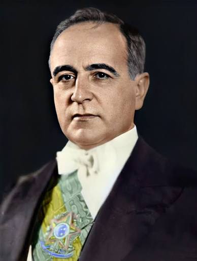 Ficheiro:Getúlio Vargas - retrato oficial de 1930.JPG – Wikipédia, a enciclopédia livre