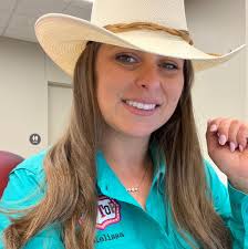 Who can transport 3 golf carts from Conroe to Hockley?