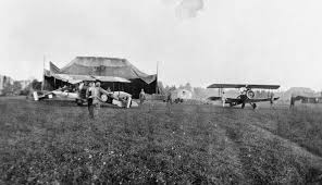 National, traditional, public or bank holidays. Sopwith Camel Militar Wissen