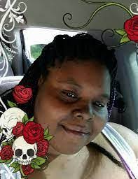 Annie Vicks's Instagram, Twitter & Facebook