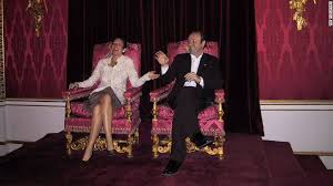 It is the first time ghislaine has fronted a court in person since her arrest last year. Ghislaine Maxwell Exnovia De Jeffrey Esptein Y Kevin Spacey Posaron En El Trono Ingles Gente Entretenimiento El Universo