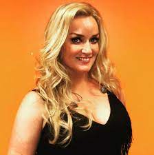 Samantha steenwijk — ik kan echt zonder jou 03:01. Samantha Steenwijk Wint Met Tenen Over De Sloot Mannenzaken Nl