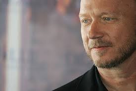 ScriptShadow: Screenwriting and Screenplay reviews: The Next Three Days