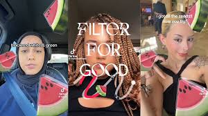 Kiernan Shipka deepfake - a glimpse into her Emmy Awards charm