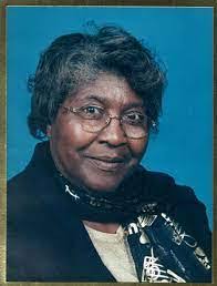 Essie Howard's Instagram, Twitter & Facebook